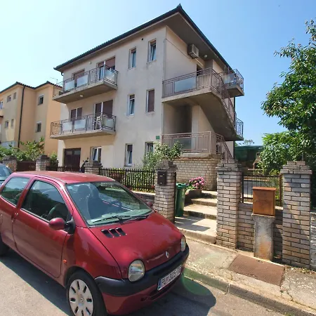 Apartment Zlatko 1671 *